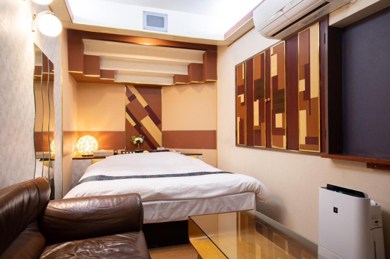 天然個室温泉 Hotel Lafontaine 諏訪 (Adults Only) Suwa  Bagian luar foto