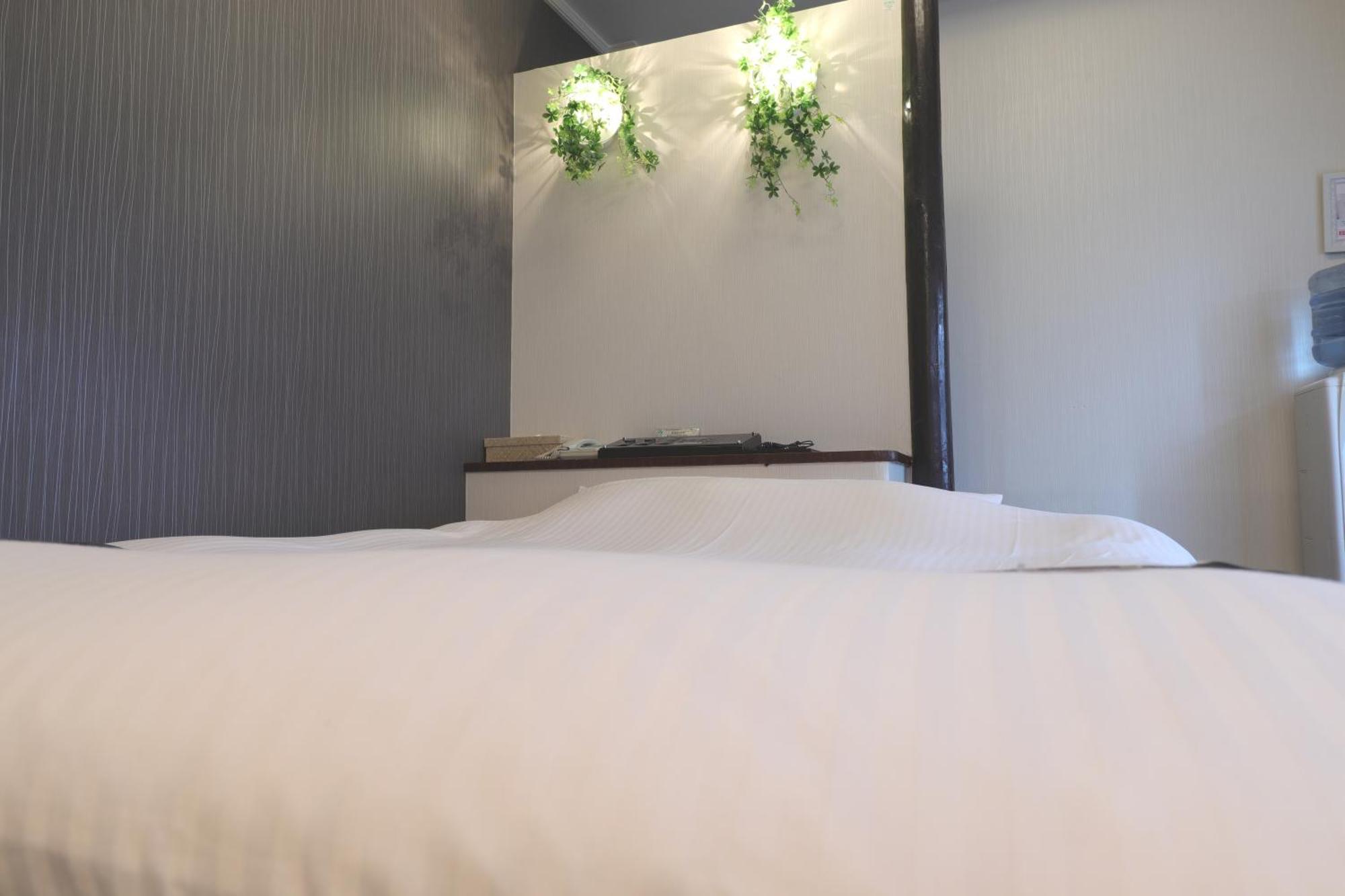 天然個室温泉 Hotel Lafontaine 諏訪 (Adults Only) Suwa  Bagian luar foto