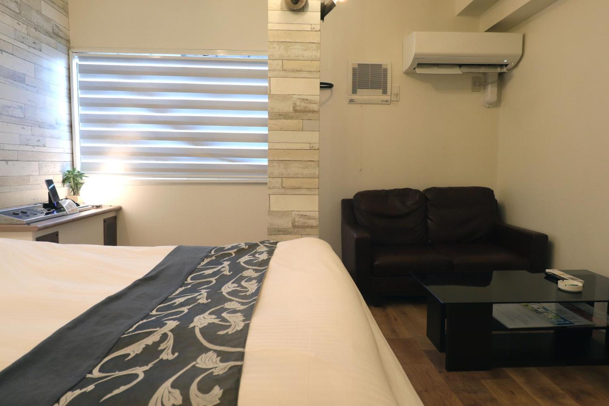 天然個室温泉 Hotel Lafontaine 諏訪 (Adults Only) Suwa  Bagian luar foto